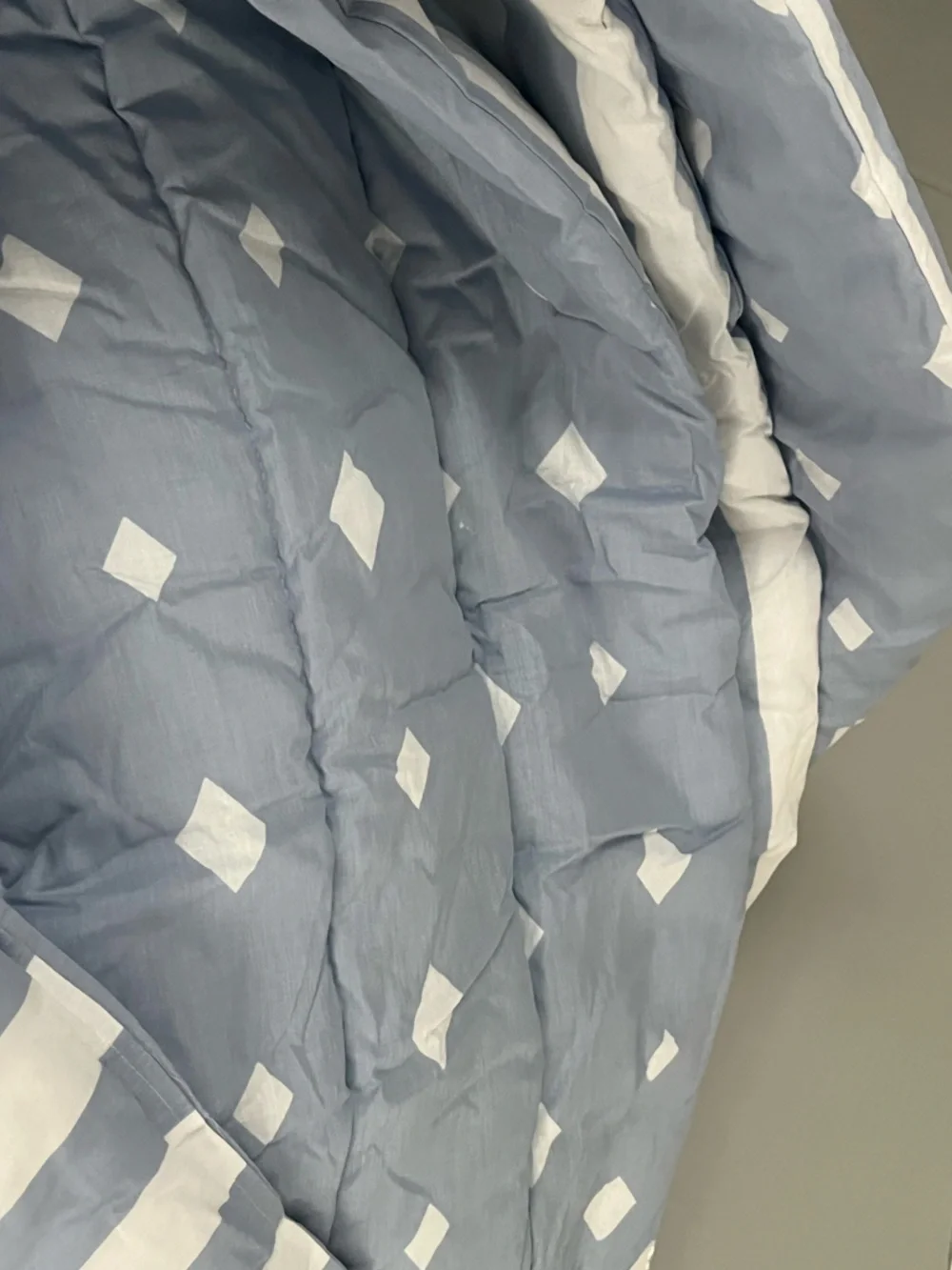 Vintage Costal Queen Sized Stripe Blue & White Polyester Bed Comforter NWOT